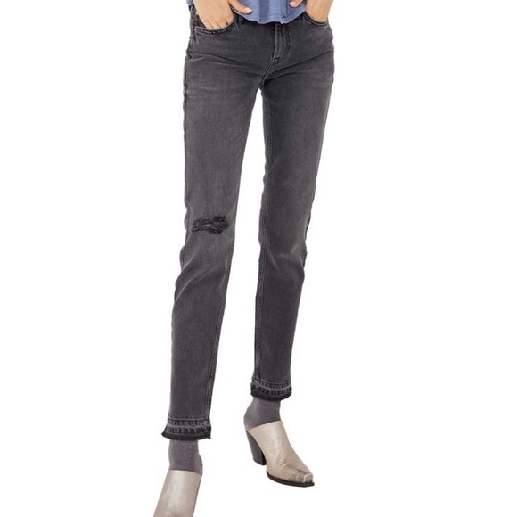 Free People Black Faded Ripped Slim Boyfriend Jeans Size 24 NWT - Picture 1 of 14